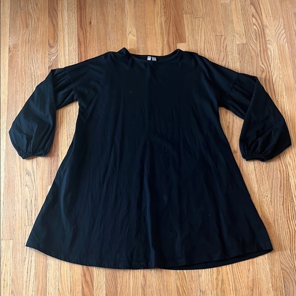 ASOS Dresses & Skirts - ASOS Black Long Sleeve Mini Dress